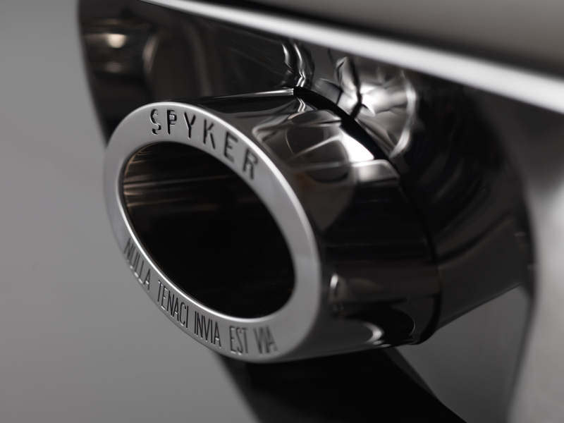 Illustration for article titled Spyker Is Back With 525 HP From Audi And Exposed Manual Gearboxes